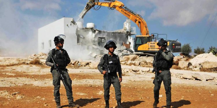 Soldados sionistas provocan la muerte de un anciano en Cisjordania (vídeo)