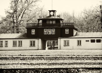 El campo de concentración de Buchenwald fue liberado por prisioneros comunistas