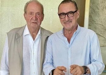 ¿Conocen a Carlos Herrera, referente mediático de la derecha y amigo personal del campechano? Pasen y vean