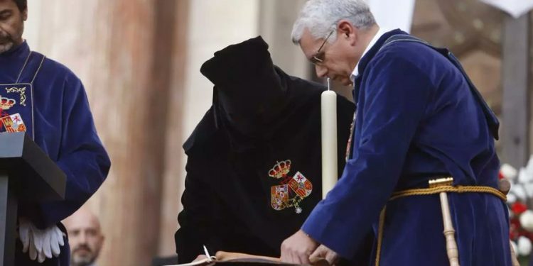 Lo piden las Cofradías y el gobierno actúa: indultos por delitos contra la salud