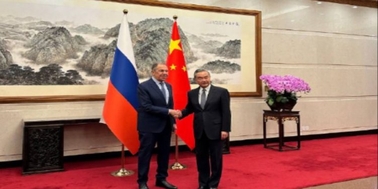 RUSIA-CHINA. Ministros de exteriores preparan la próxima cumbre