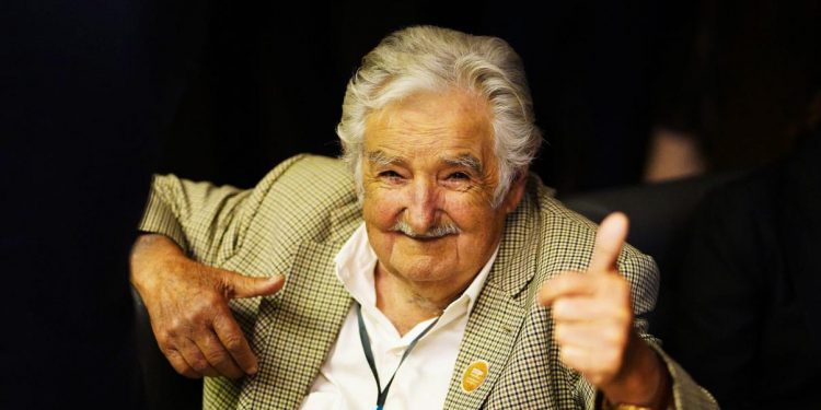 CAMILO MÁRQUEZ. José Mujica