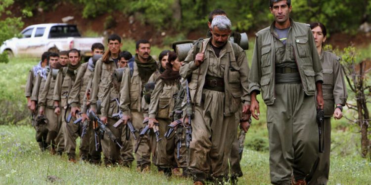 TURQUÍA. El PKK anuncia el fin de su lucha armada y su disolución; el Estado, por supuesto, no se desarma