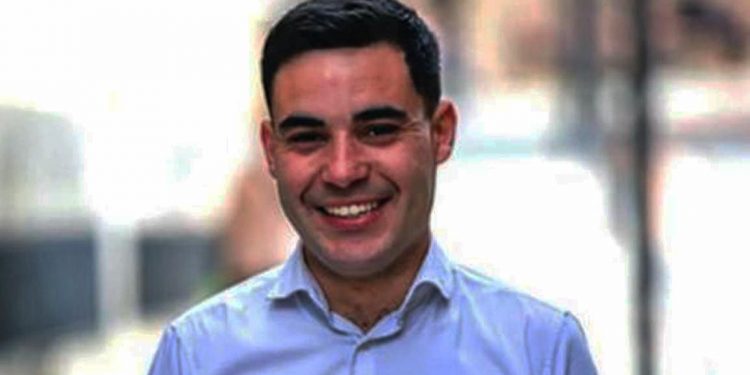 Concejal del PSE-EE en Ermua agredió físicamente a su pareja