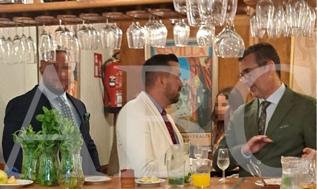 Un capitán de inteligencia antidroga de la Guardia Civil, de feria con narcos en Sevilla