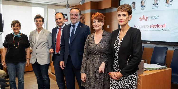 ANDER MAKIARAN, LUIS SOLDEVILA, AITOR BALBAS, EDER GOLDARATZENA. Diez años de corralito progre en Navarra