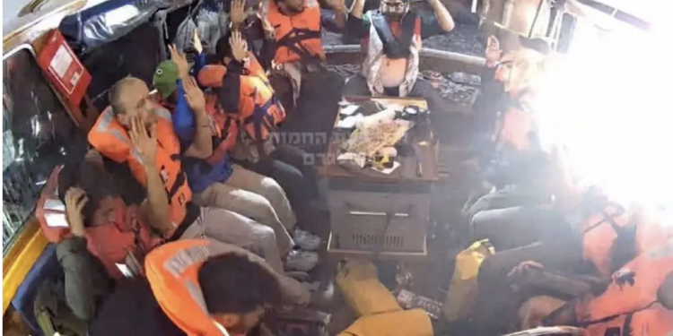 El ejercito terrorista de ocupación Israeli asalta en aguas internacionales el buque Madleen de la Flotilla de la Libertad de Gaza y secuestra a todos sus ocupantes