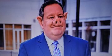 Este este “Mike Hammer y el perrero imperial” (vídeo/canción y textos)