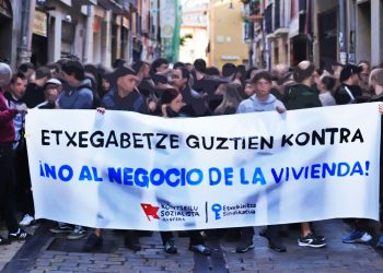 La lucha es el único camino: El Sindicato Socialista de Vivienda consigue parar un desahucio en Iruñea