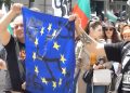 BULGARIA. Mies de personas se manifestaron contra la decisión del gobierno de adoptar el euro como moneda (Video)