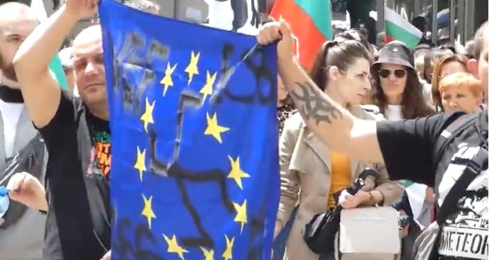 BULGARIA. Mies de personas se manifestaron contra la decisión del gobierno de adoptar el euro como moneda (Video)