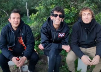 Kichi, el que fuera alcalde de Cádiz, en una banda punk antifascista