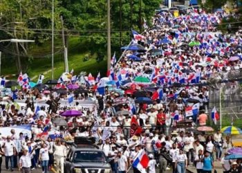 PANAMÁ. La represión a las protestas causa un muerto, heridos y estado de sitio en una provincia