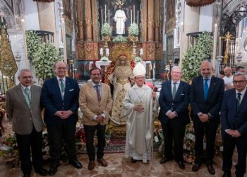 El Ayuntamiento de Sevilla otorga la medalla de la ciudad a… la Virgen del Rocío