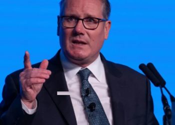 REINO UNIDO. El gobierno responde a una carta de 300 funcionarios del ministerio de exteriores que critica su política pro-israelí diciéndoles que renuncien