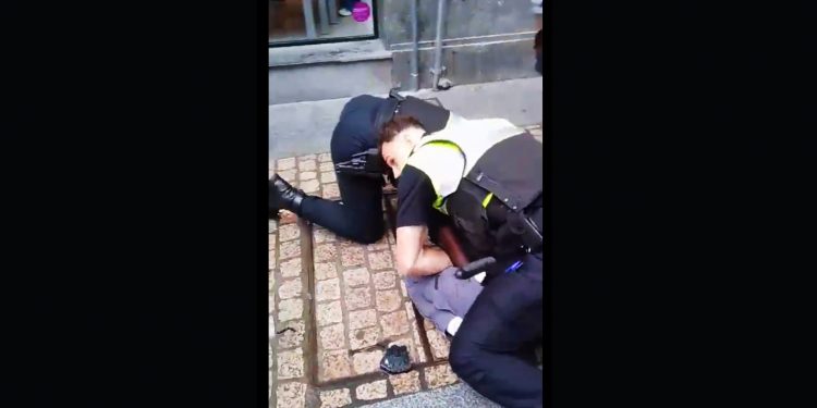 La policía municipal de Bilbo protagoniza el enésimo ataque racista (+ vídeo)