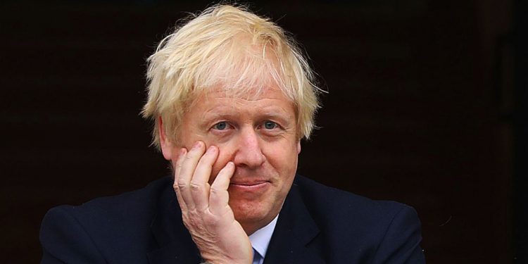 De cómo el ex primer ministro Boris Johnson admitió que Gran Bretaña robó a Irán (vídeo)