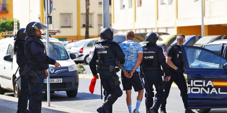 Con el arresto de ayer de otra persona, suman ya 24 las detenciones en relación a la huelga del metal en Cádiz