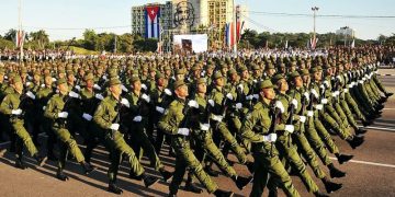 FRANCISCO ARIAS FERNÁNDEZ. Satanizar al pueblo uniformado: el nuevo pretexto de la guerra contra Cuba