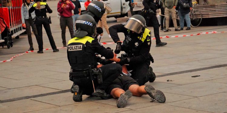 KOLITZA. El PNV siempre ha buscado ostentar el monopolio de la violencia