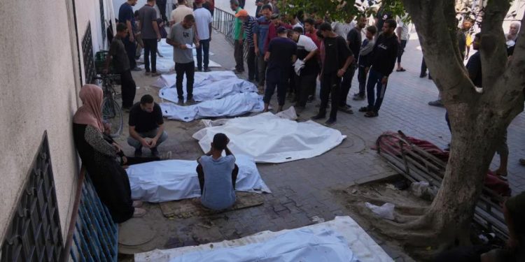 PROHIBIDO ACOSTUMBRARSE: 95 personas asesinadas en Gaza, 41 en un café