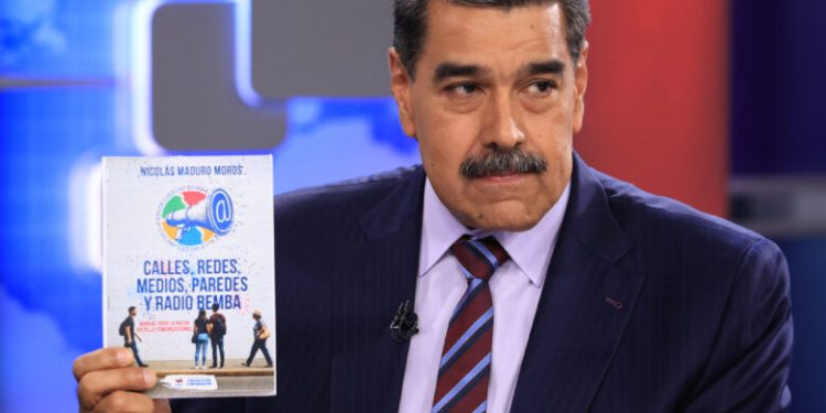 Lo propone Nicolás Maduro: «Más libros y menos pantallas» (vídeo)