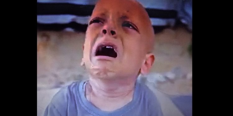 El niño gazatí que gritó “tengo hambre” ha sido asesinado finalmente… de hambre (vídeo)