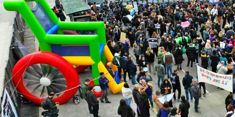 De cómo Milei se ensaña contra discapacitados y jubilados