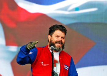 Su nieto le homenajeó desde el aire (fotos)