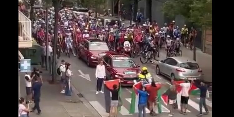 Otra etapa, misma protesta: vuelven a detener una etapa de la Vuelta Ciclista a España