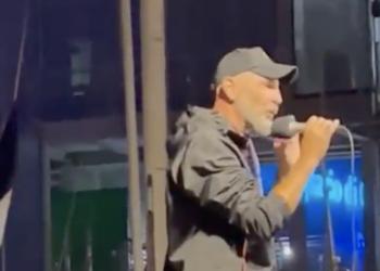 Trabajadores portuarios italianos avisan a los genocidas sionistas que bloquearán inmediatamente todos los puertos de Europa