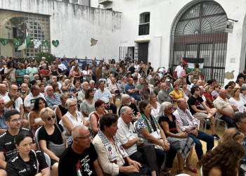 Cientos de personas en «Sanlúcar con la resistencia  Palestina». Crónica y videos de actuaciones e intervenciones