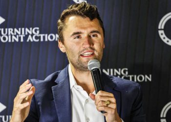 EE.UU. “Libertad de expresión” yanqui: comentarios “inapropiados” sobre Kirk provoca el despido de decenas de trabajadores