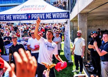 EE.UU. Mataron de un tiro a Charlie Kirk, un parásito de la humanidad