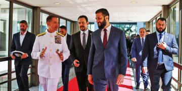 SIRIA. Tal para cual: De cómo un ex comandante de Al Qaeda se reunió con el jefe del CENTCOM