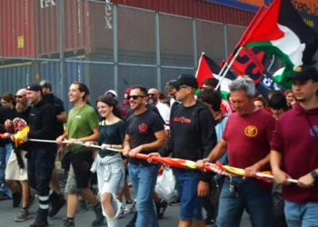 Los estibadores de Génova llaman a la huelga general para paralizar los puertos de Europa