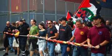 Los estibadores de Génova llaman a la huelga general para paralizar los puertos de Europa