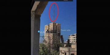 ISRAEL destruye la torre residencial Al-Sousi en la ciudad de Gaza (vídeo)