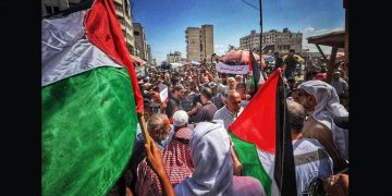 PALESTINA. “No nos iremos”: Manifestación en Gaza desafiando la orden sionista de que abandonen la ciudad