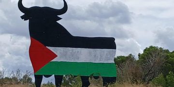 Vox denunció esta pintada como “atentado”