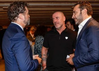 El día que el ultraderechista desokupa, Dani Esteve, amenazó al escritor Fonsi Loaiza pero luego le dio miedo acudir a la cita judicial (Video)