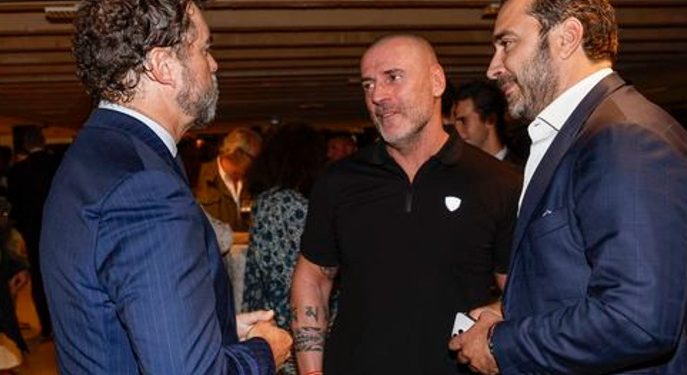 El día que el ultraderechista desokupa, Dani Esteve, amenazó al escritor Fonsi Loaiza pero luego le dio miedo acudir a la cita judicial (Video)