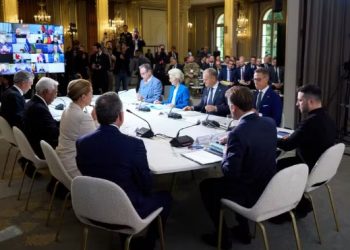 26 países se comprometen a situar sus tropas en Ucrania cuando se firme la paz para amenazar a Rusia