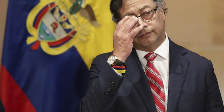 Petro: «Los ucranianos tratan a los colombianos como una raza inferior»