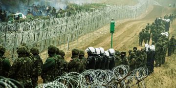 ALBERT SANTIN. ¡Afgano perdió un brazo después de ser torturado por la UE!