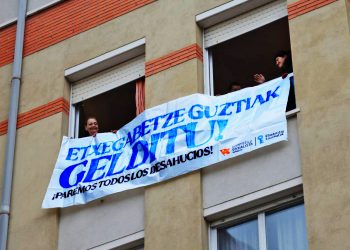 El Sindicato Socialista de Vivienda consigue parar un desahucio en Donostia