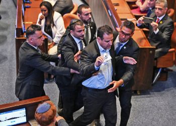 ISRAEL. Dos diputados comunistas expulsados del Parlamento por interrumpir el discurso de Trump