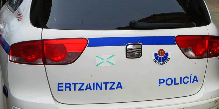 Agente de la Ertzaintza dio positivo en un test de drogas y alcohol estando de servicio