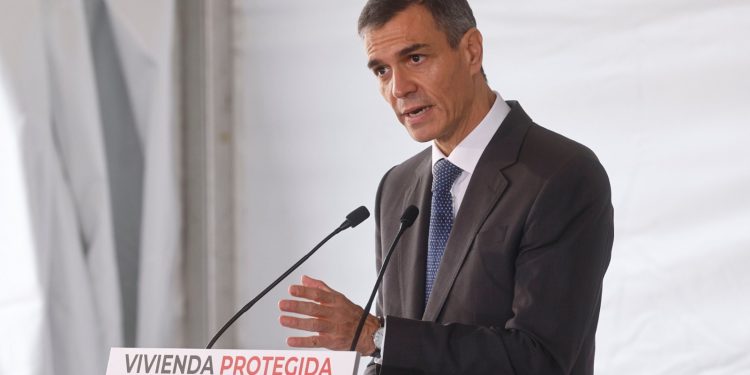 FERRÁN BIELSA. El FMI nos felicita… ¿seguro que estamos de enhorabuena?