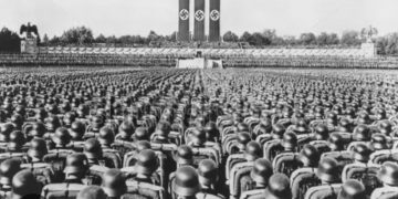 La extrema derecha encabeza con rotundidad las encuestas en Reino Unido, Alemania, Francia…